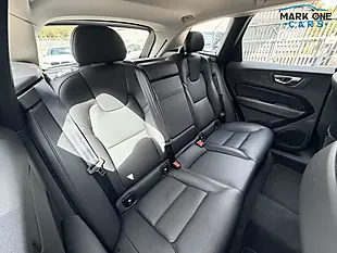 Used 2017 Volvo XC60 Momentum White - Interior and Exterior details 11