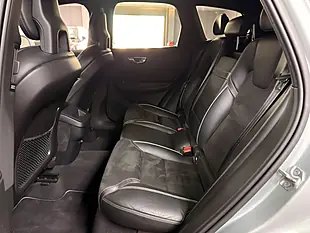 Used 2017 Volvo XC60 R-Design Electric Silver - Interior and Exterior details 13
