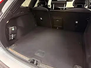 Used 2017 Volvo XC60 R-Design Electric Silver - Interior and Exterior details 17