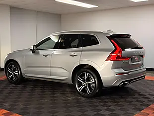 Used 2017 Volvo XC60 R-Design Electric Silver - Interior and Exterior details 4