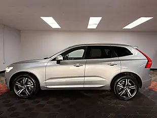 Used 2017 Volvo XC60 R-Design Electric Silver - Interior and Exterior details 9