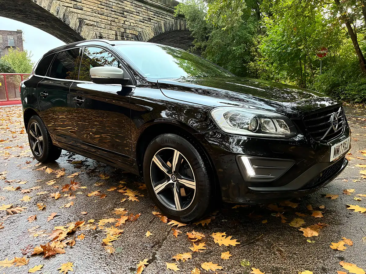 Used 2017 Volvo XC60 R-Design Lux Nav Black - Interior and Exterior details 3