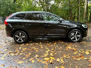 Used 2017 Volvo XC60 R-Design Lux Nav Black - Interior and Exterior details 4