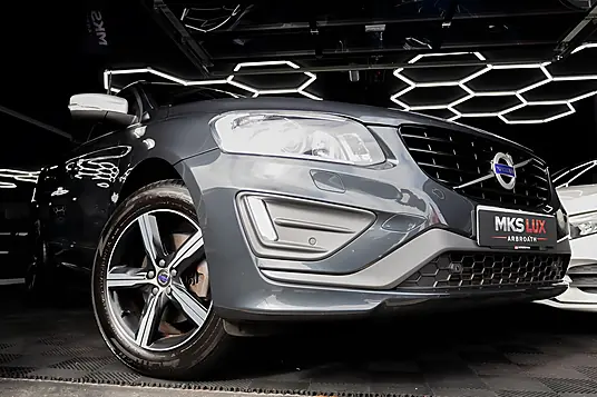 2017 Volvo XC60 R-Design Lux
