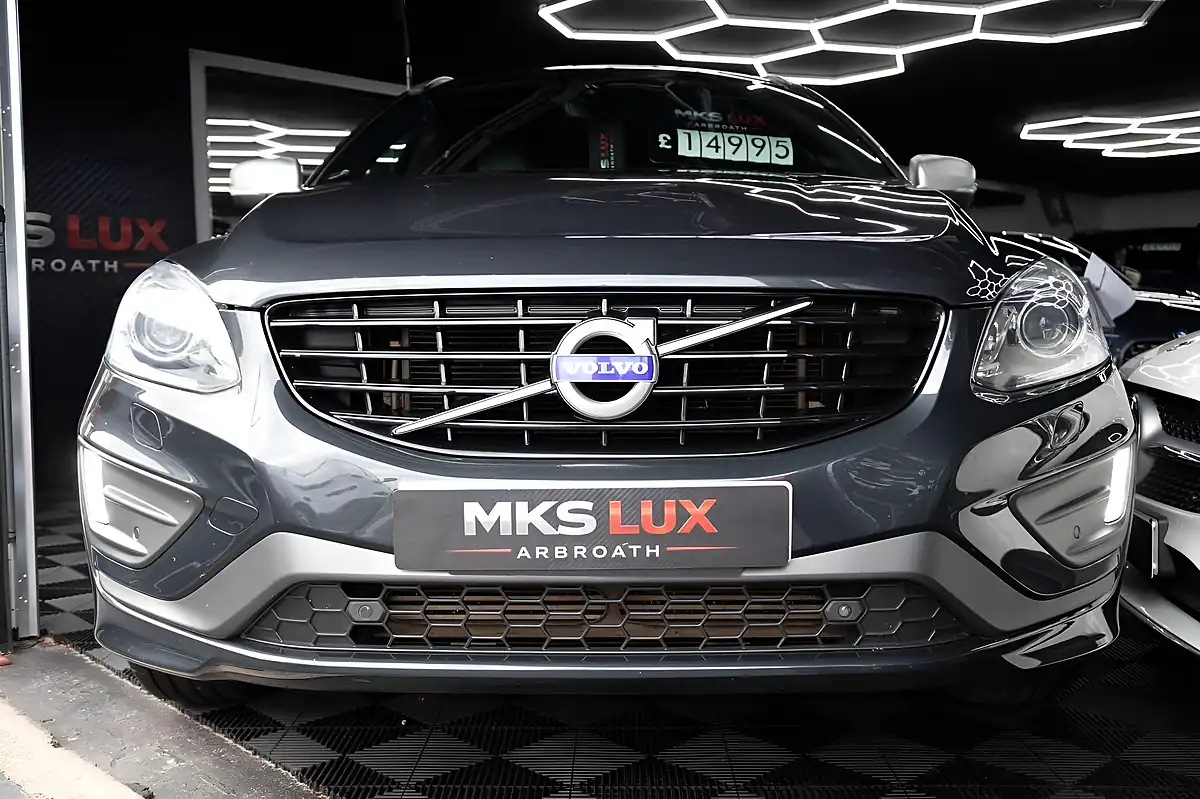 Used 2017 Volvo XC60 R-Design Lux Nav Grey - Interior and Exterior details 3