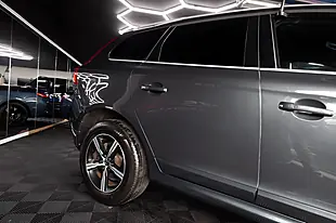 Used 2017 Volvo XC60 R-Design Lux Nav Grey - Interior and Exterior details 7