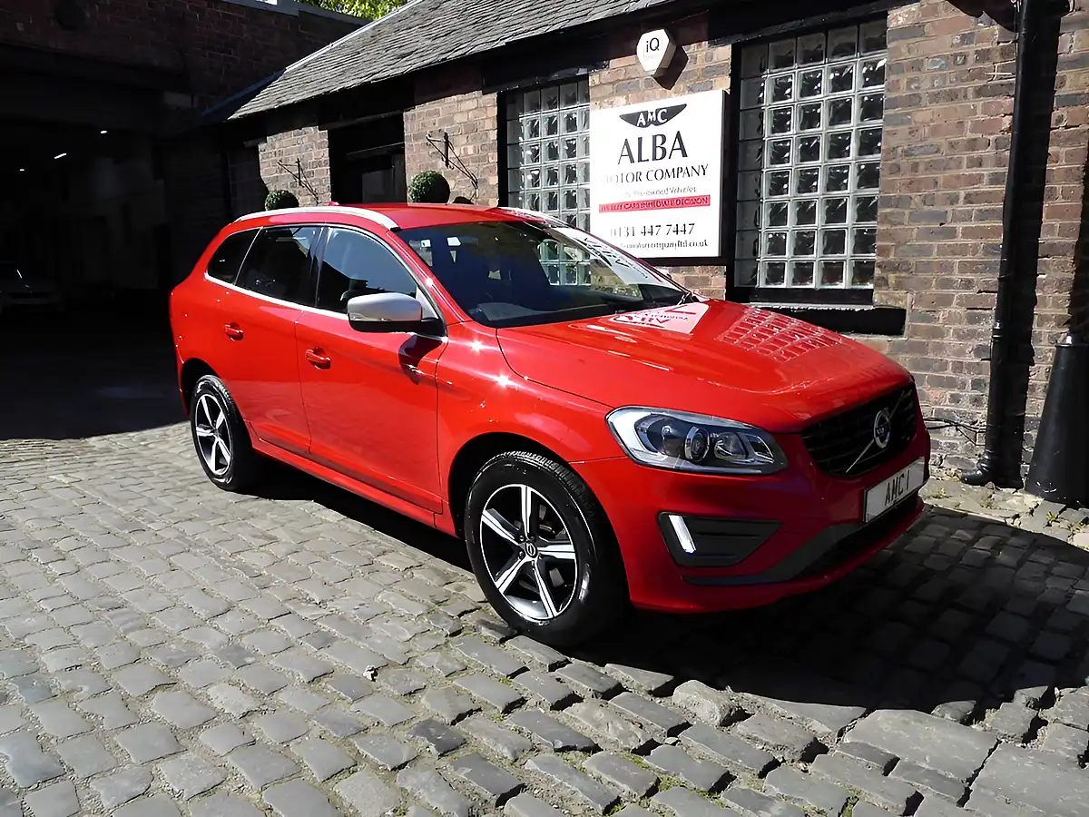 Used 2017 Volvo XC60 R-Design Lux Nav Red - Front View