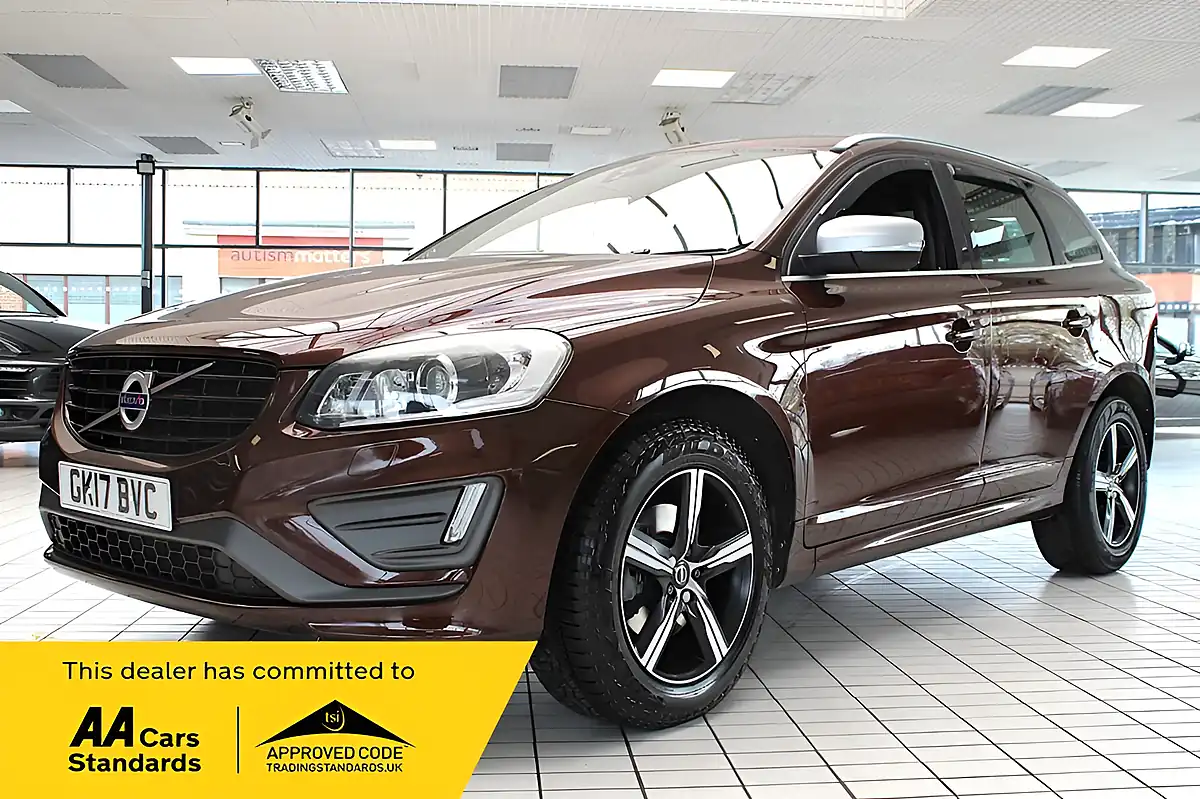 Used 2017 Volvo XC60 R-Design Lux Nav Rich Java (bronze) - Interior and Exterior details 2