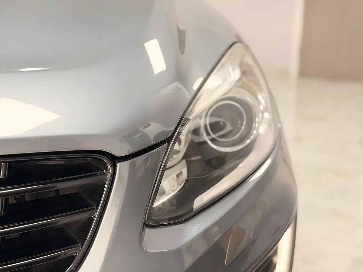 Used 2017 Volvo XC60 R-Design Lux Osmium Grey - Interior and Exterior details 18