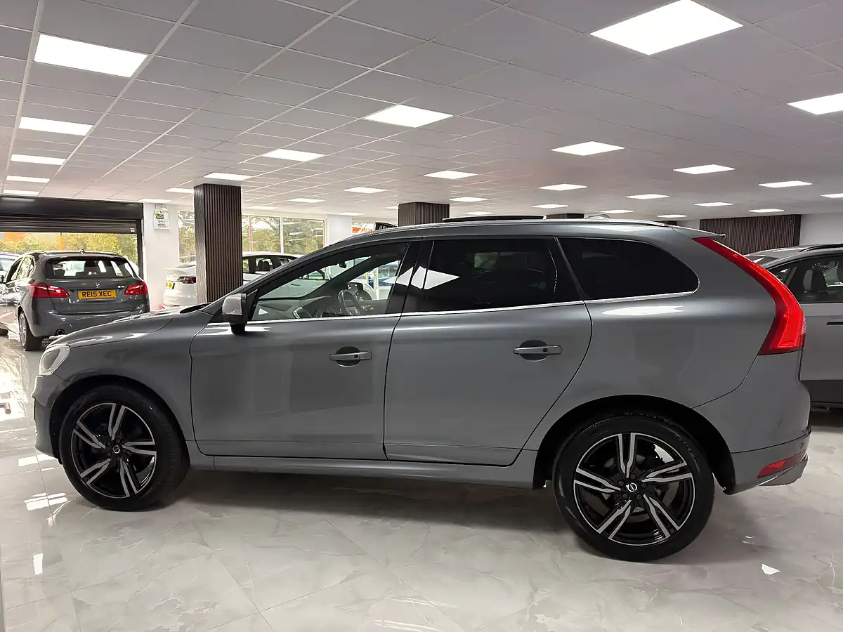Used 2017 Volvo XC60 R-Design Lux Osmium Grey - Interior and Exterior details 6