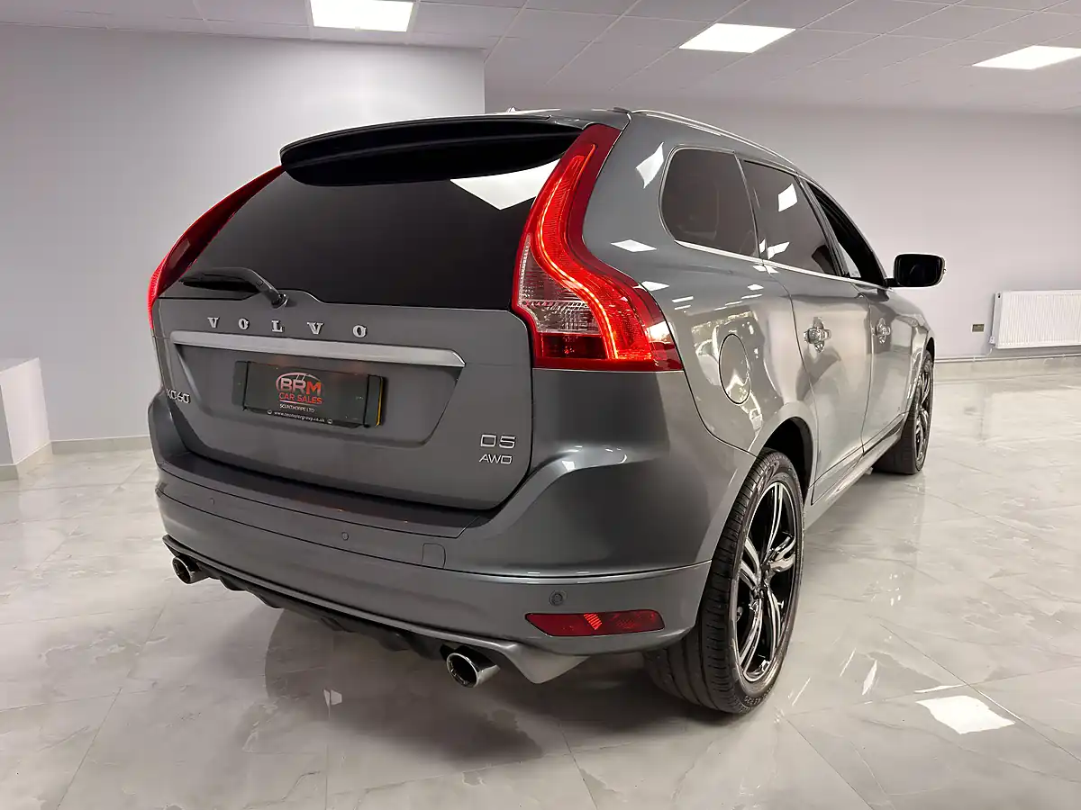 Used 2017 Volvo XC60 R-Design Lux Osmium Grey - Interior and Exterior details 9