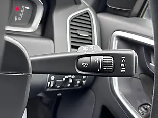 Used 2017 Volvo XC60 R-Design Nav Blue - Interior and Exterior details 11