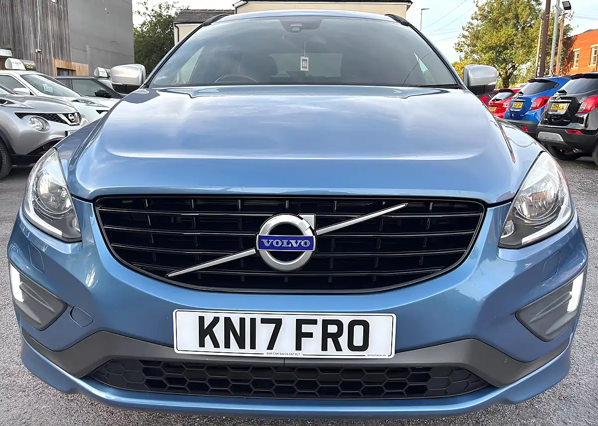 Used 2017 Volvo XC60 R-Design Nav Blue - Interior and Exterior details 3