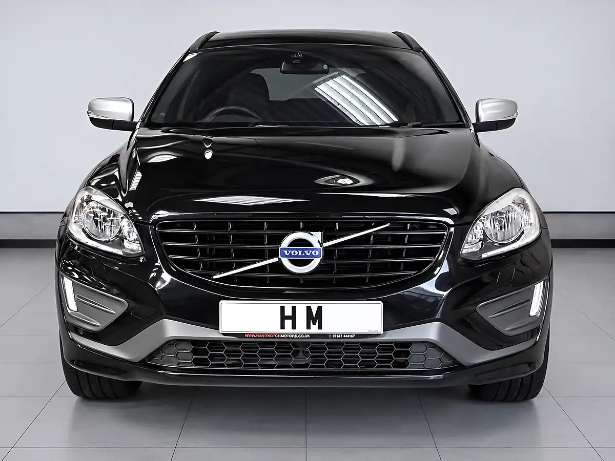 Used 2017 Volvo XC60 R-Design Nav Onyx Black - Interior and Exterior details 5