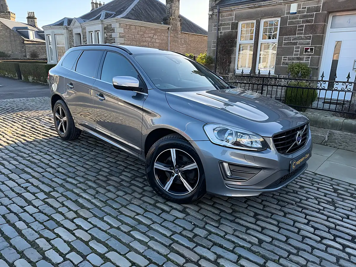 Used 2017 Volvo XC60 R-Design Nav Osmium Grey - Front View