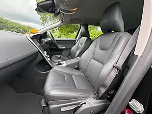 Used 2017 Volvo XC60 Se Lux Nav Black - Interior and Exterior details 14