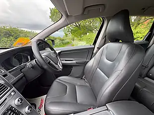 Used 2017 Volvo XC60 Se Lux Nav Black - Interior and Exterior details 16