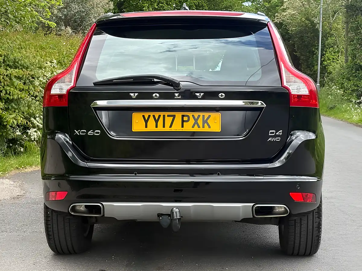 Used 2017 Volvo XC60 Se Lux Nav Black - Interior and Exterior details 7