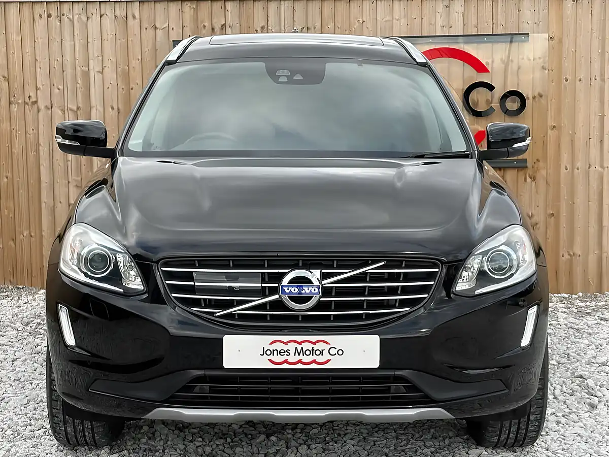 Used 2017 Volvo XC60 Se Lux Nav Black - Interior and Exterior details 2