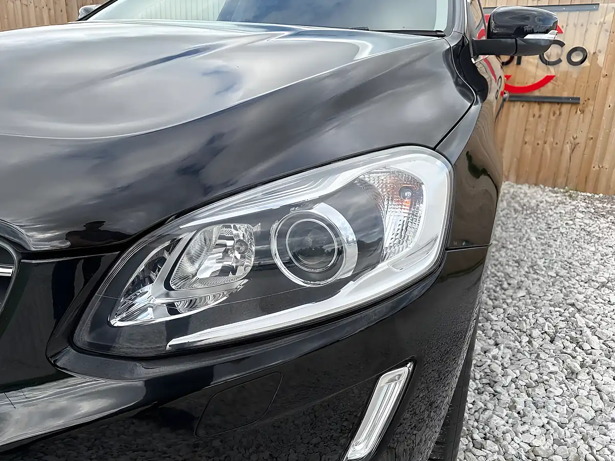 Used 2017 Volvo XC60 Se Lux Nav Black - Interior and Exterior details 8