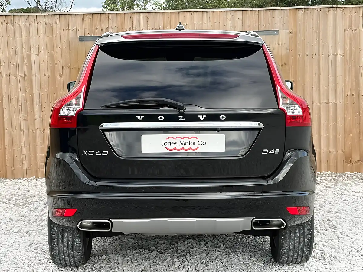 Used 2017 Volvo XC60 Se Lux Nav Black - Interior and Exterior details 9