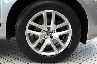 Used 2017 Volvo XC60 Se Lux Nav Electric Silver - Interior and Exterior details 12