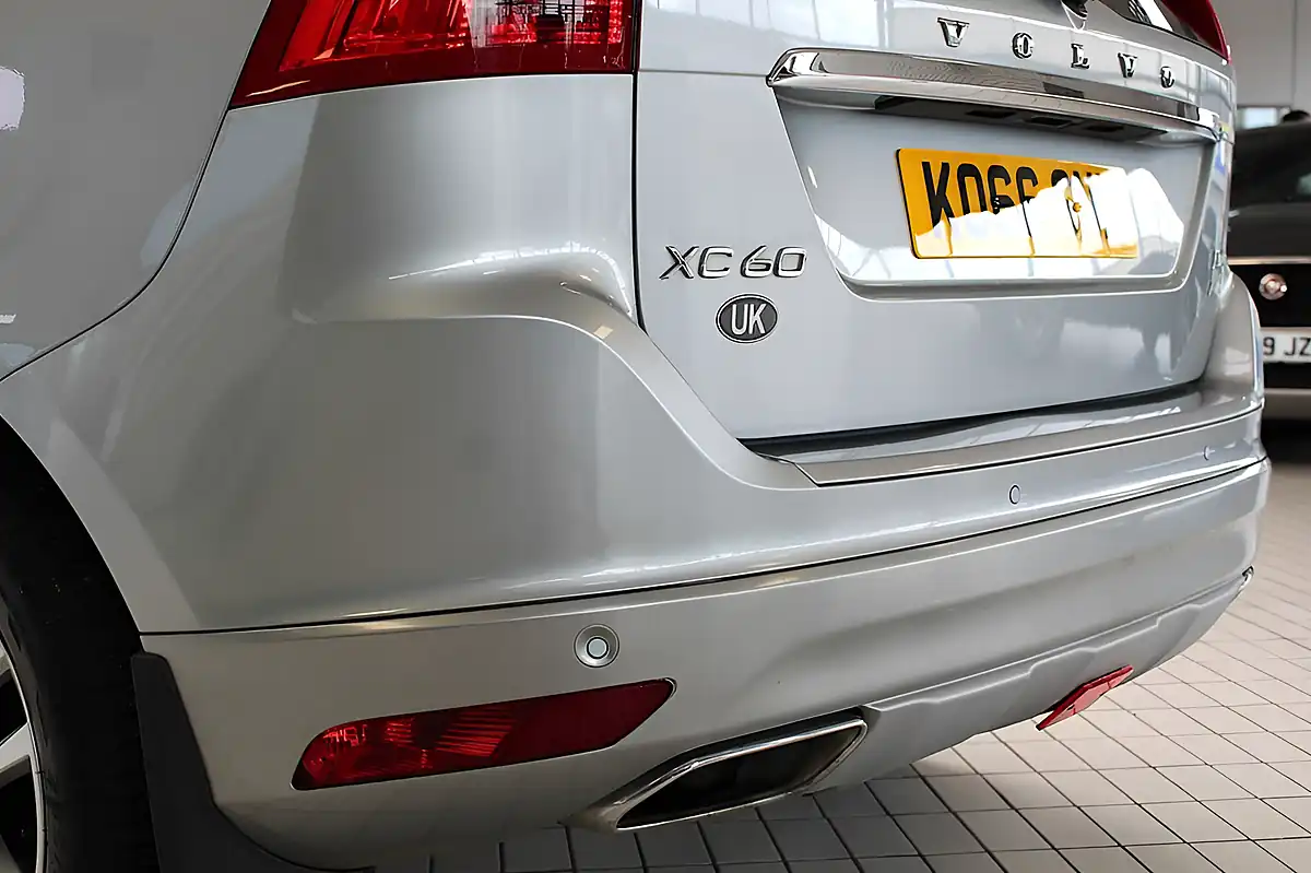 Used 2017 Volvo XC60 Se Lux Nav Electric Silver - Interior and Exterior details 18