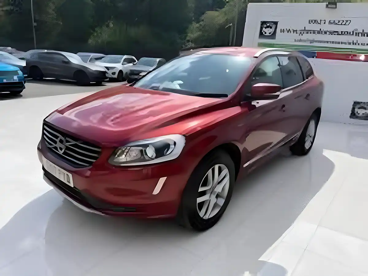 Used 2017 Volvo XC60 Se Lux Nav Flamenco Red - Interior and Exterior details 8