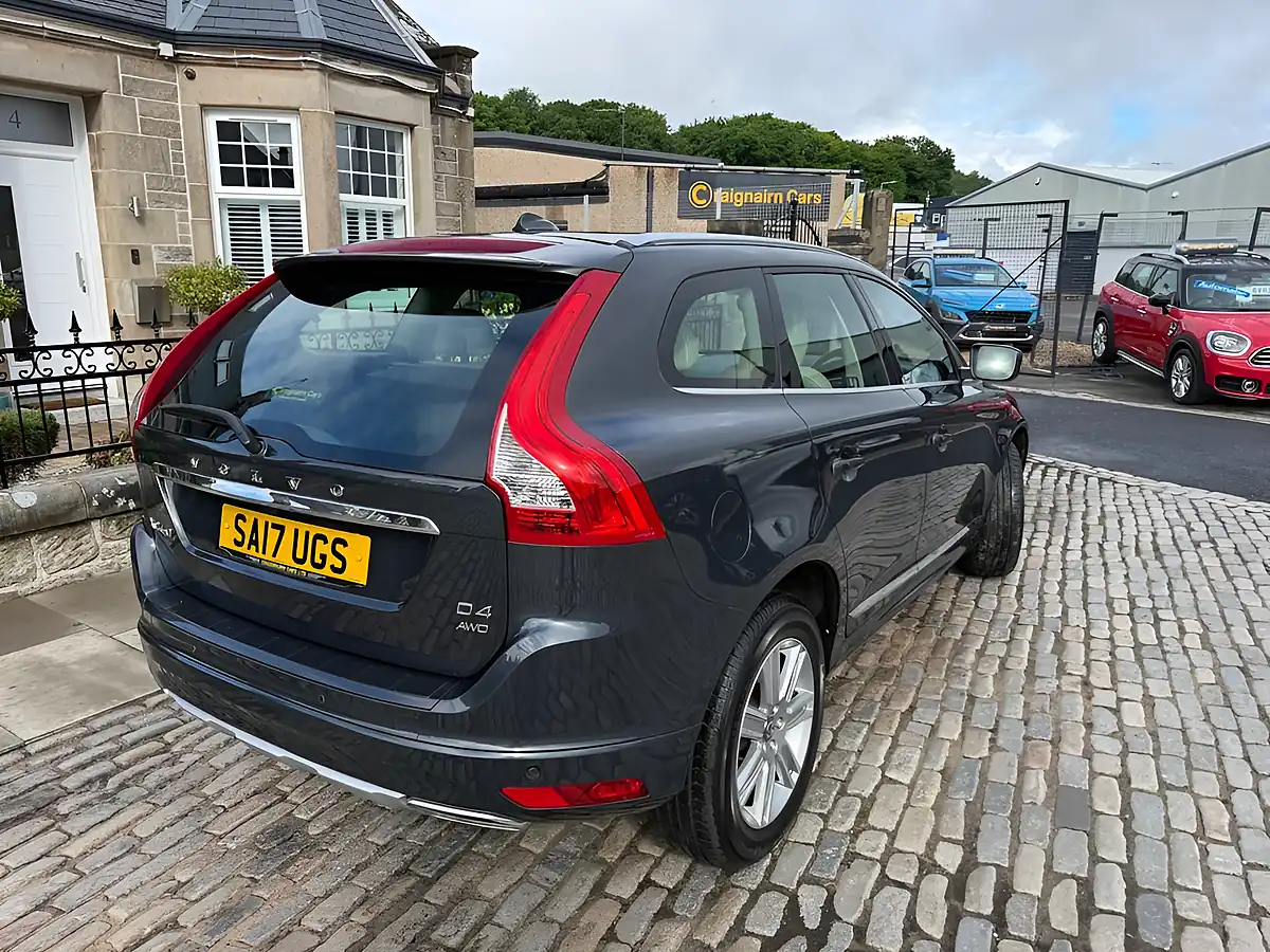 Used 2017 Volvo XC60 Se Lux Nav Savile Grey - Interior and Exterior details 4