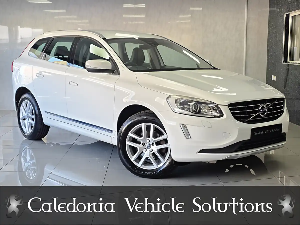 Used 2017 Volvo XC60 Se Lux Nav White - Front View