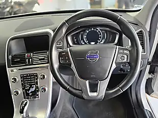 Used 2017 Volvo XC60 Se Lux Nav White - Interior and Exterior details 10