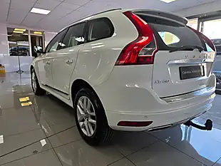 Used 2017 Volvo XC60 Se Lux Nav White - Interior and Exterior details 11
