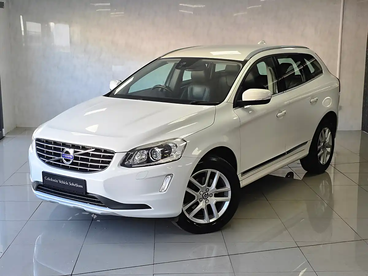Used 2017 Volvo XC60 Se Lux Nav White - Interior and Exterior details 12