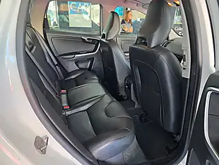 Used 2017 Volvo XC60 Se Lux Nav White - Interior and Exterior details 9