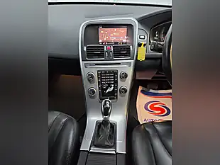Used 2017 Volvo XC60 Se Nav Flamenco Red - Interior and Exterior details 11