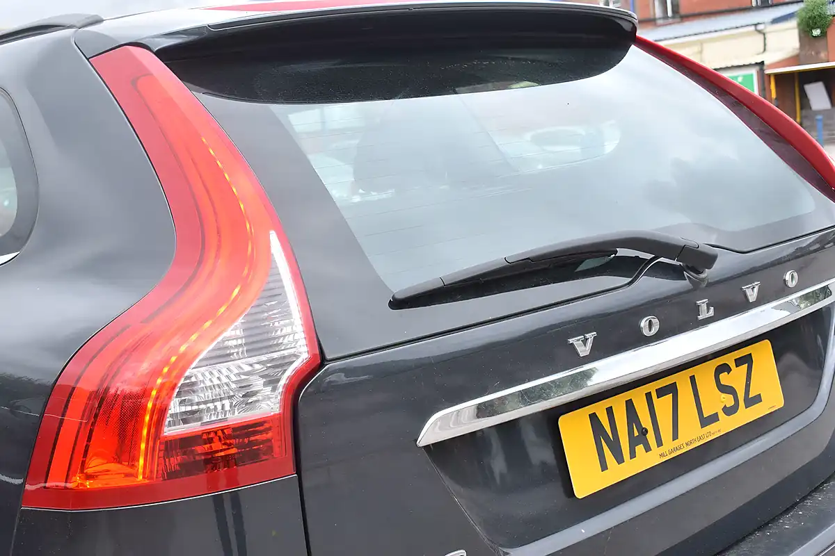 Used 2017 Volvo XC60 Se Nav Grey - Interior and Exterior details 11