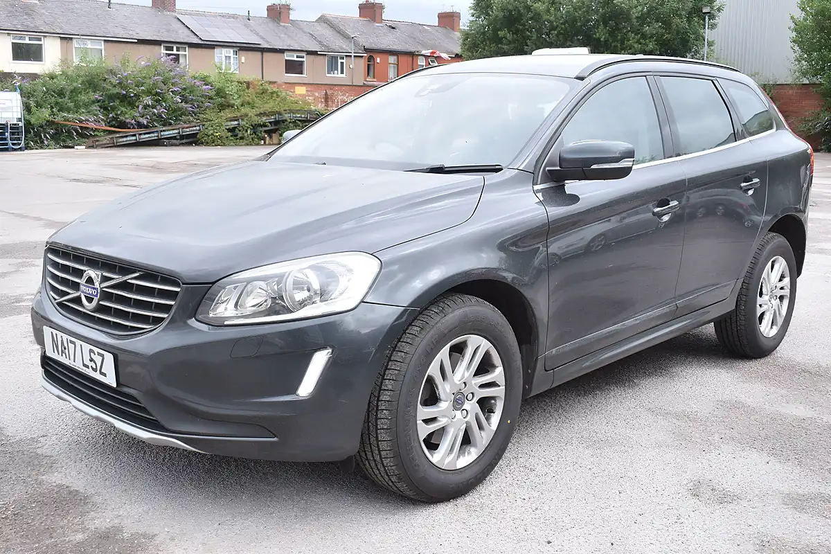 Used 2017 Volvo XC60 Se Nav Grey - Interior and Exterior details 12