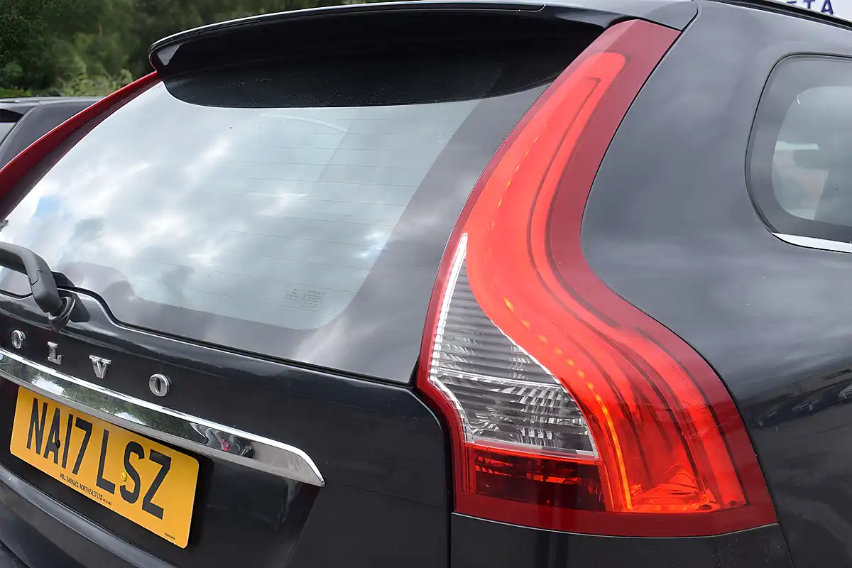 Used 2017 Volvo XC60 Se Nav Grey - Interior and Exterior details 7