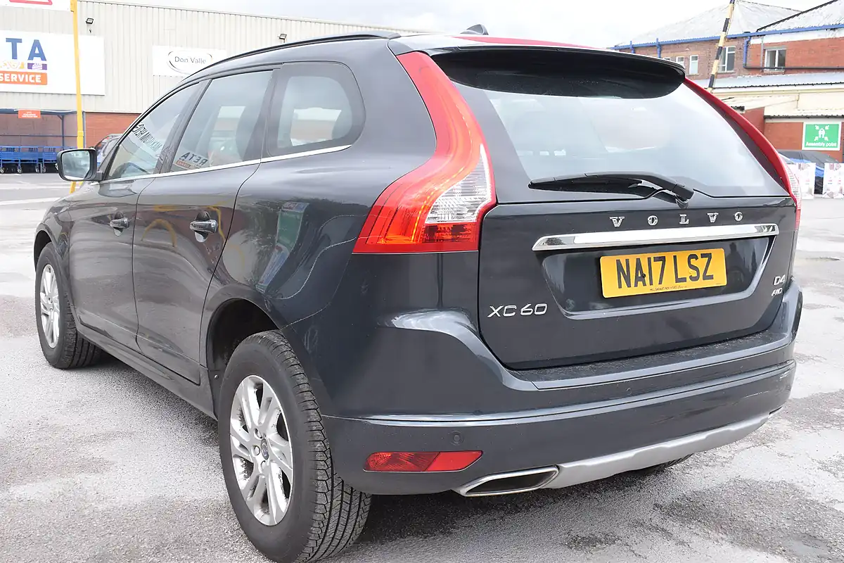 Used 2017 Volvo XC60 Se Nav Grey - Interior and Exterior details 8