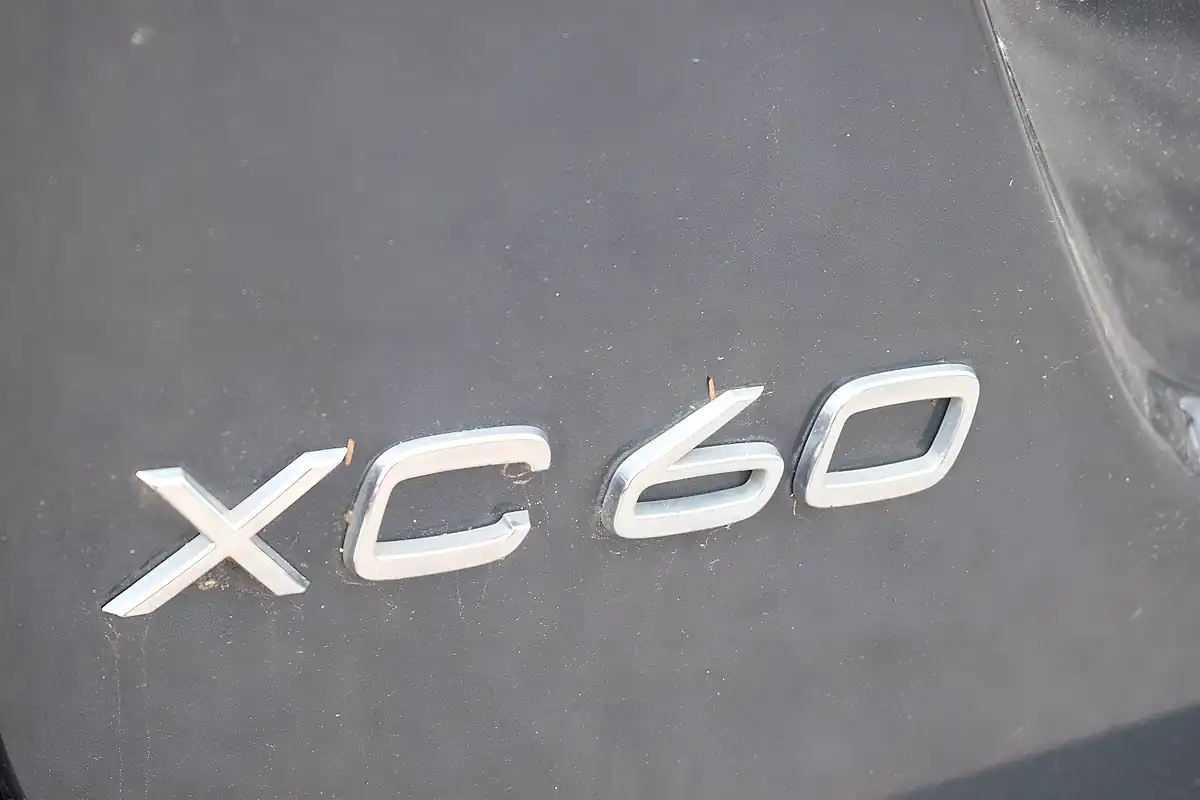 Used 2017 Volvo XC60 Se Nav Grey - Interior and Exterior details 9
