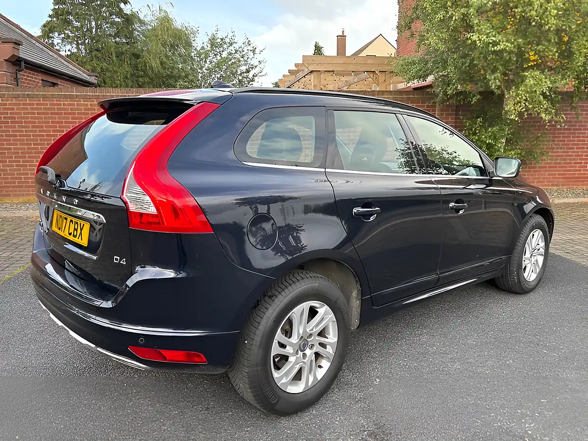 Used 2017 Volvo XC60 Se Nav Mediterranean Blue - Interior and Exterior details 9