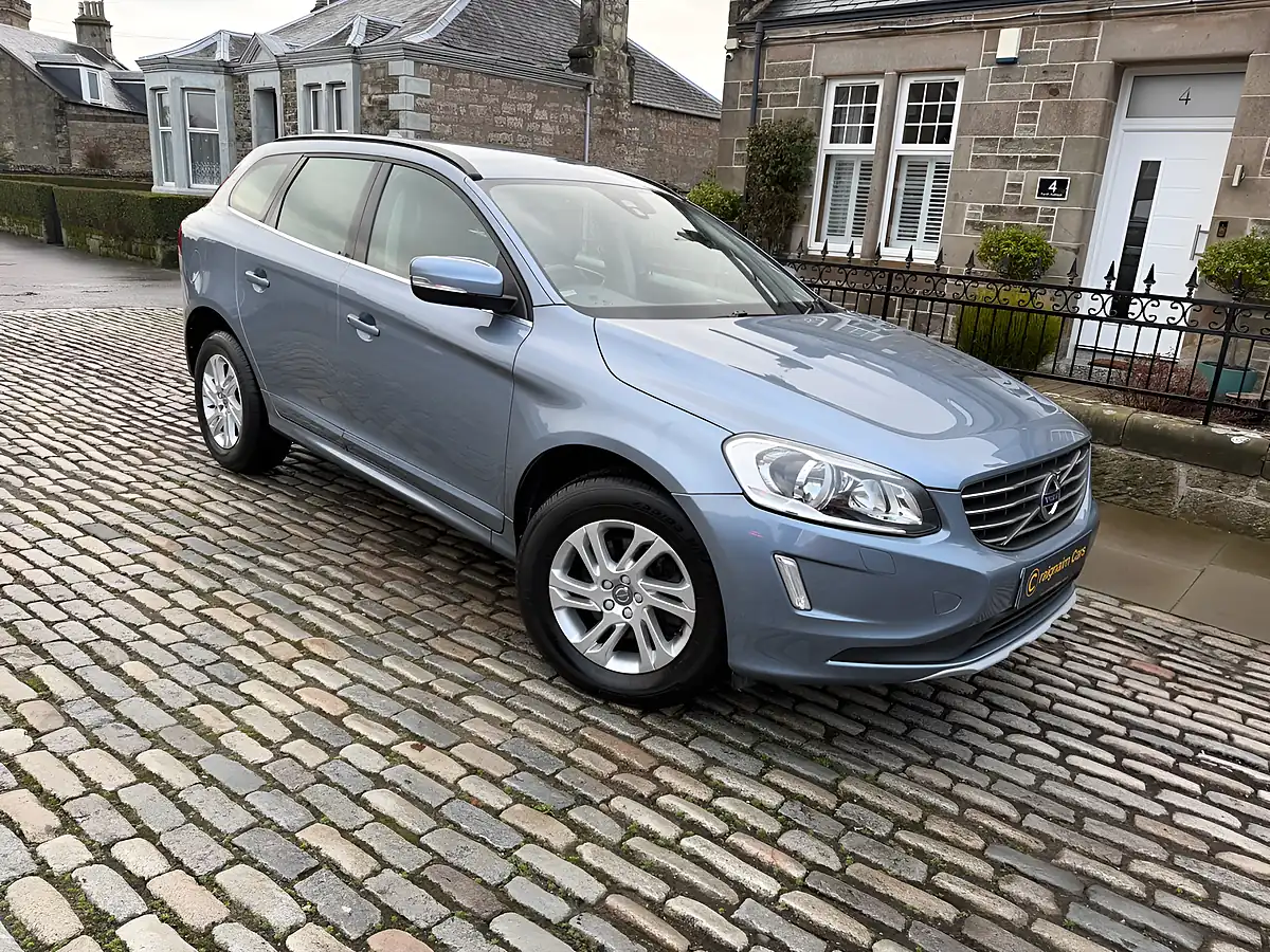 Used 2017 Volvo XC60 Se Nav Mussel Blue - Front View