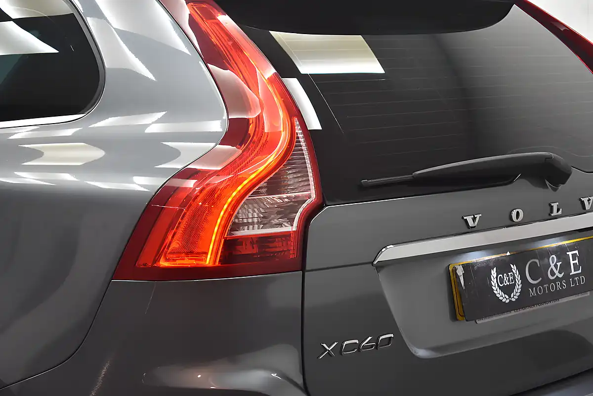 Used 2017 Volvo XC60 Se Nav Osmium Grey - Interior and Exterior details 12