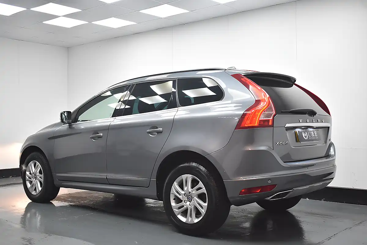 Used 2017 Volvo XC60 Se Nav Osmium Grey - Interior and Exterior details 4