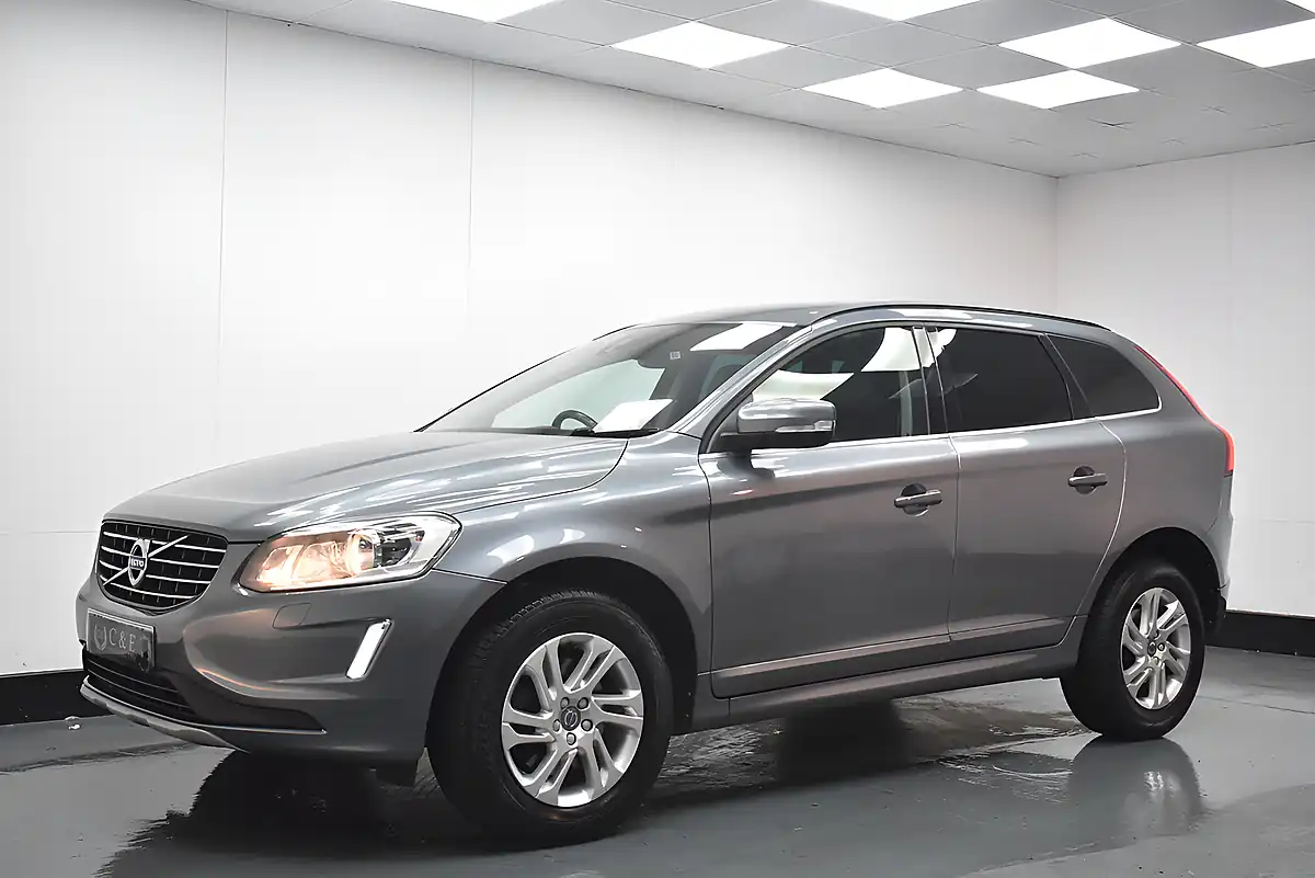 Used 2017 Volvo XC60 Se Nav Osmium Grey - Interior and Exterior details 5