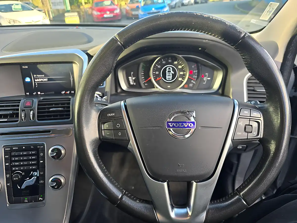Used 2017 Volvo XC60 Se Nav Osmium Grey - Interior and Exterior details 11