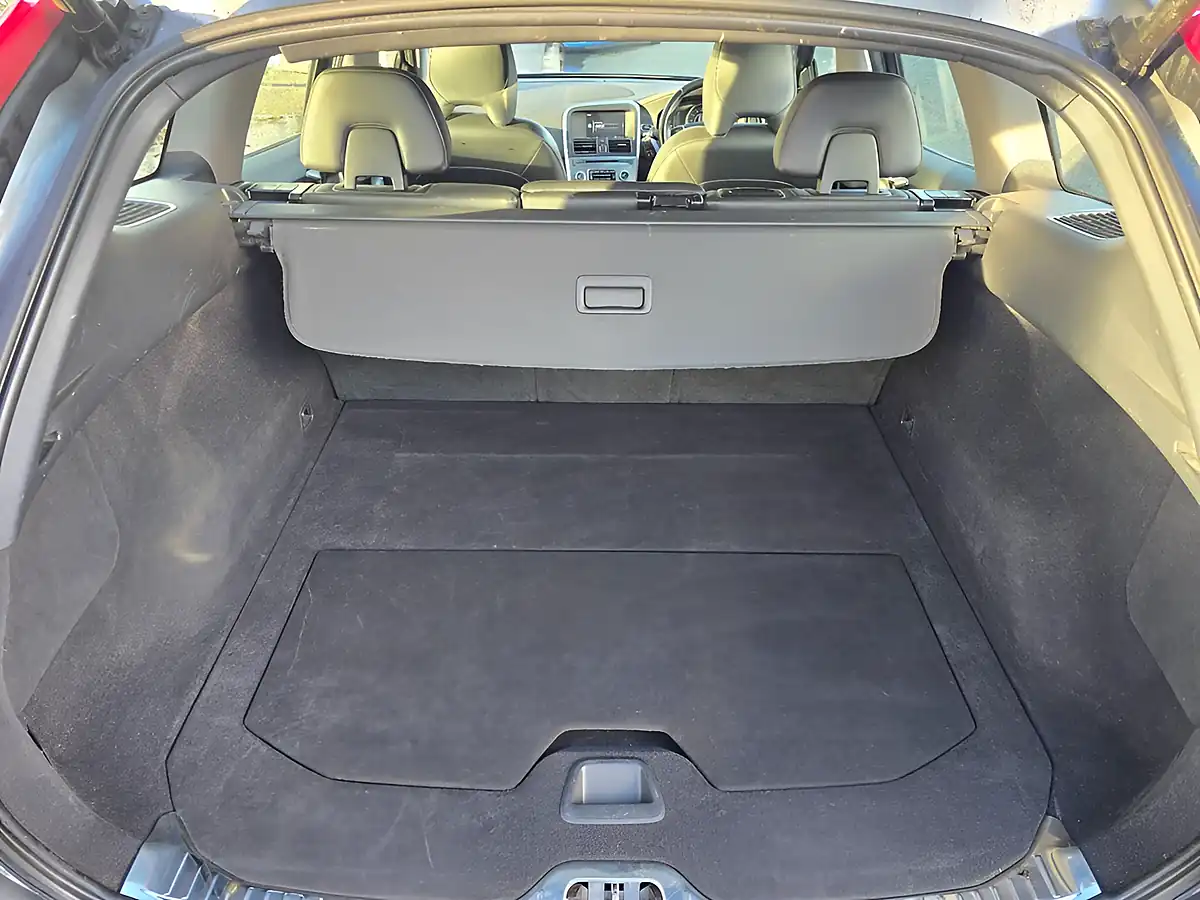 Used 2017 Volvo XC60 Se Nav Osmium Grey - Interior and Exterior details 17