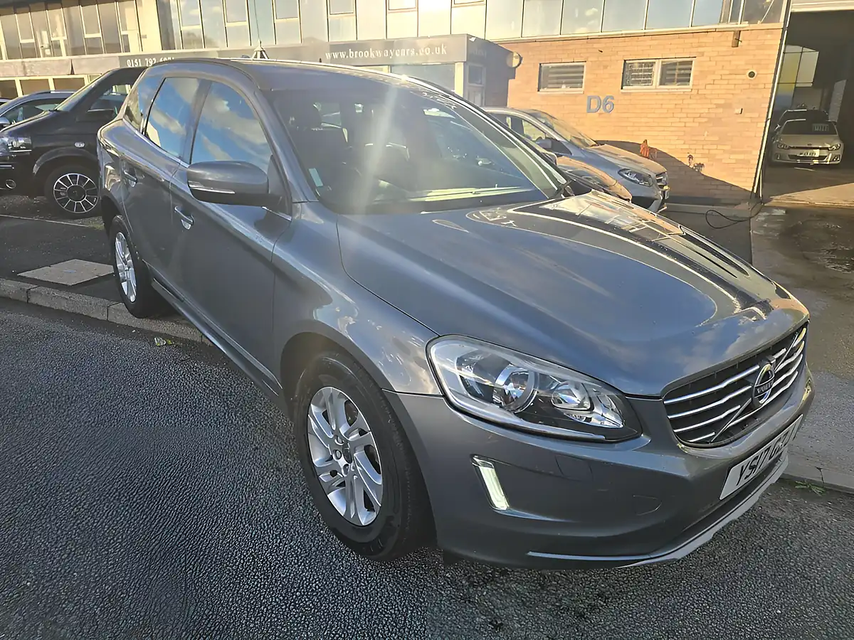 Used 2017 Volvo XC60 Se Nav Osmium Grey - Interior and Exterior details 2
