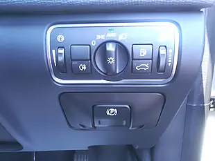 Used 2017 Volvo XC60 Se Nav White - Interior and Exterior details 17