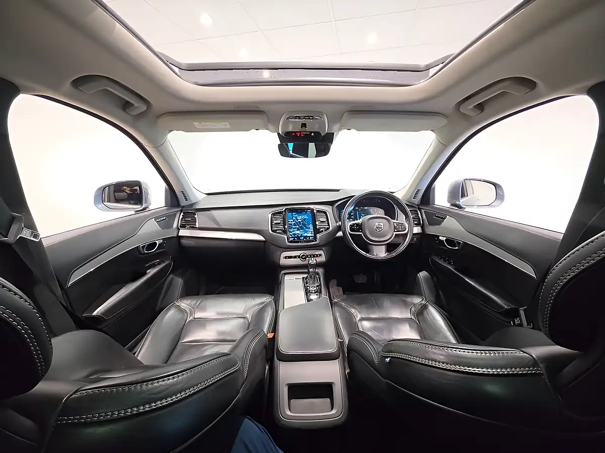 Used 2017 Volvo XC90 Inscription Osmium Grey - Interior and Exterior details 12